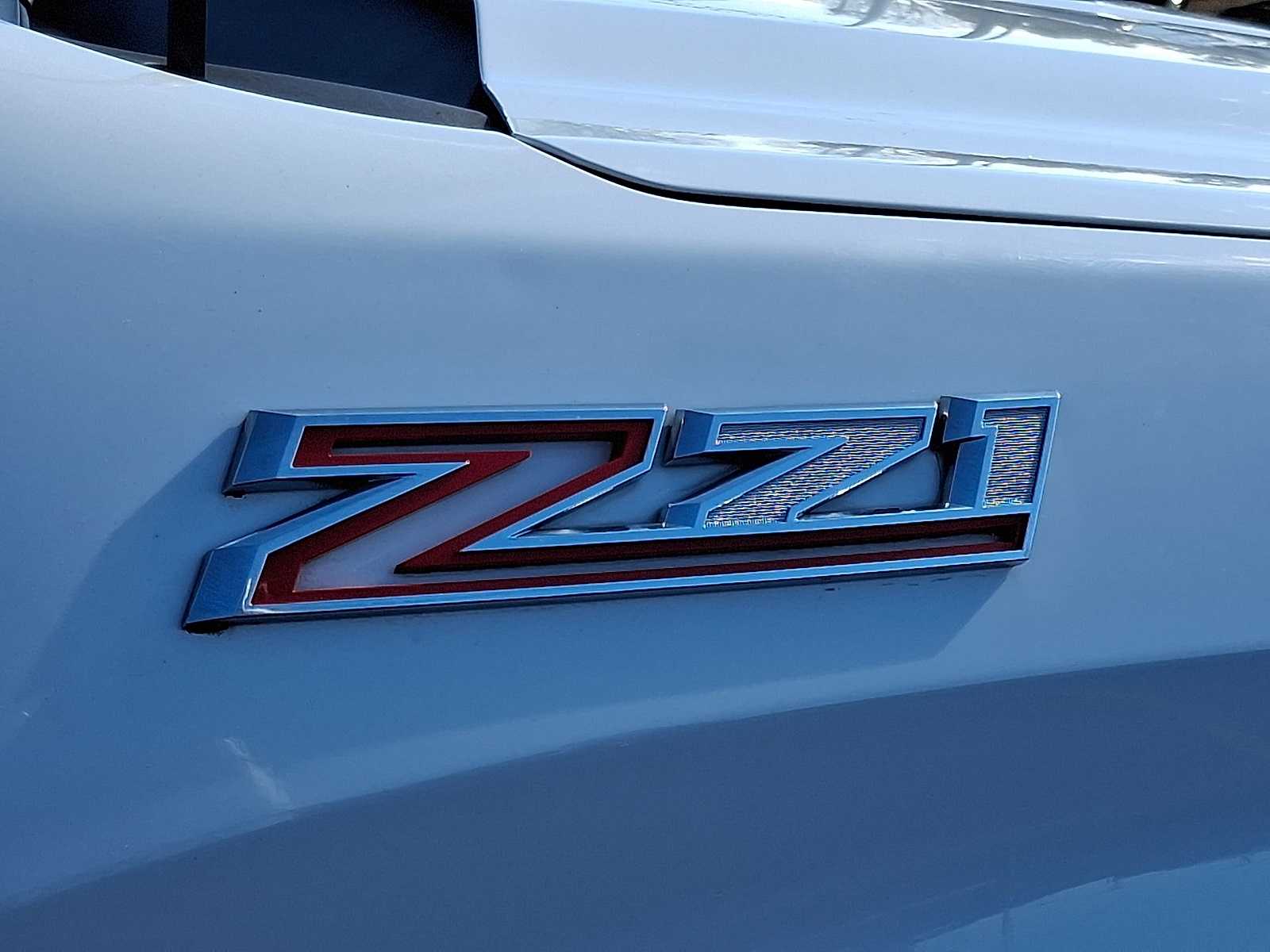 Thumbnail: 2019 Chevrolet Silverado 1500 - 36