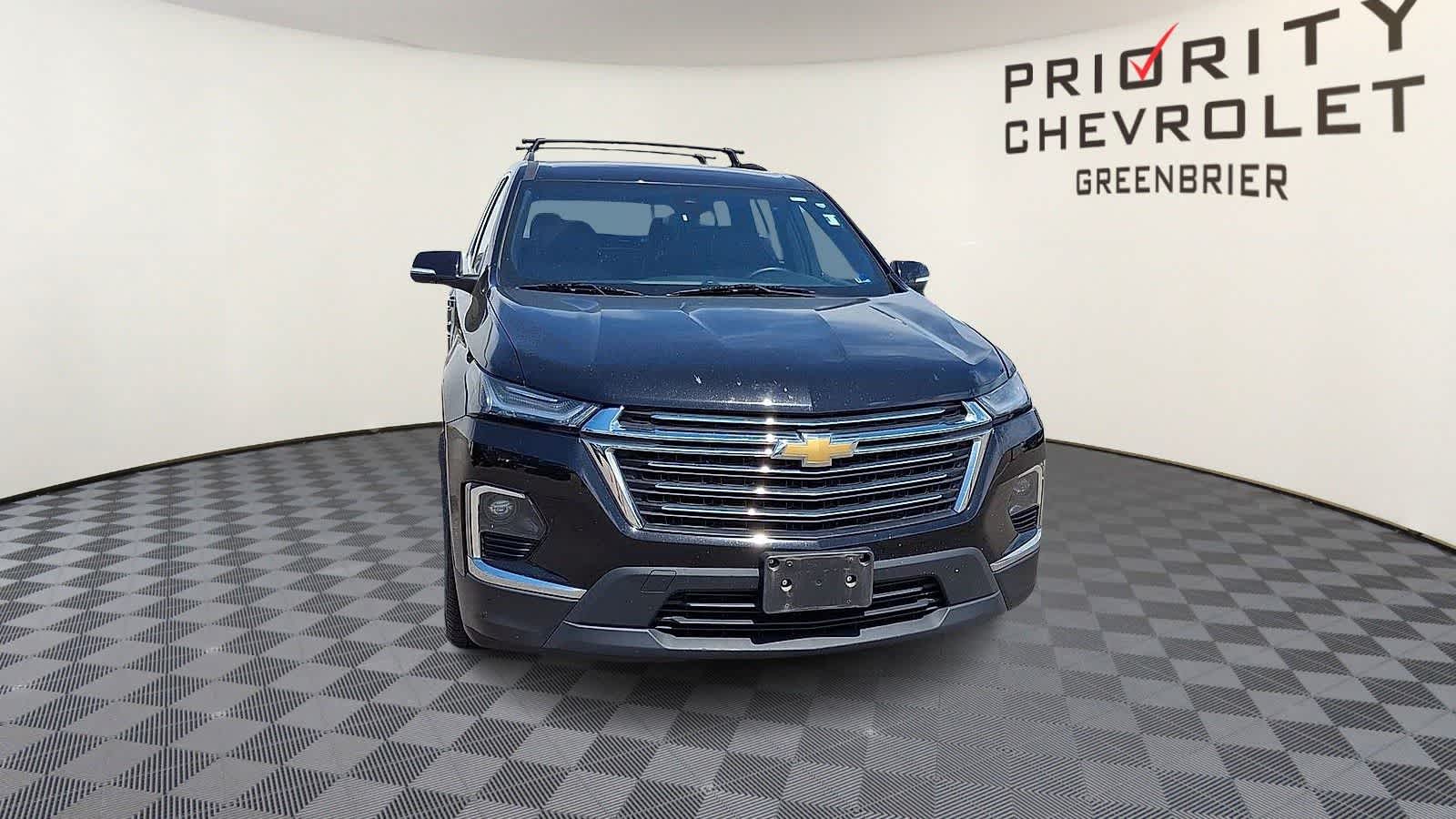 Thumbnail: 2023 Chevrolet Traverse - 3