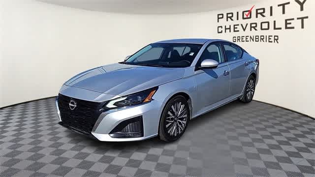 Thumbnail: 2023 Nissan Altima - 4