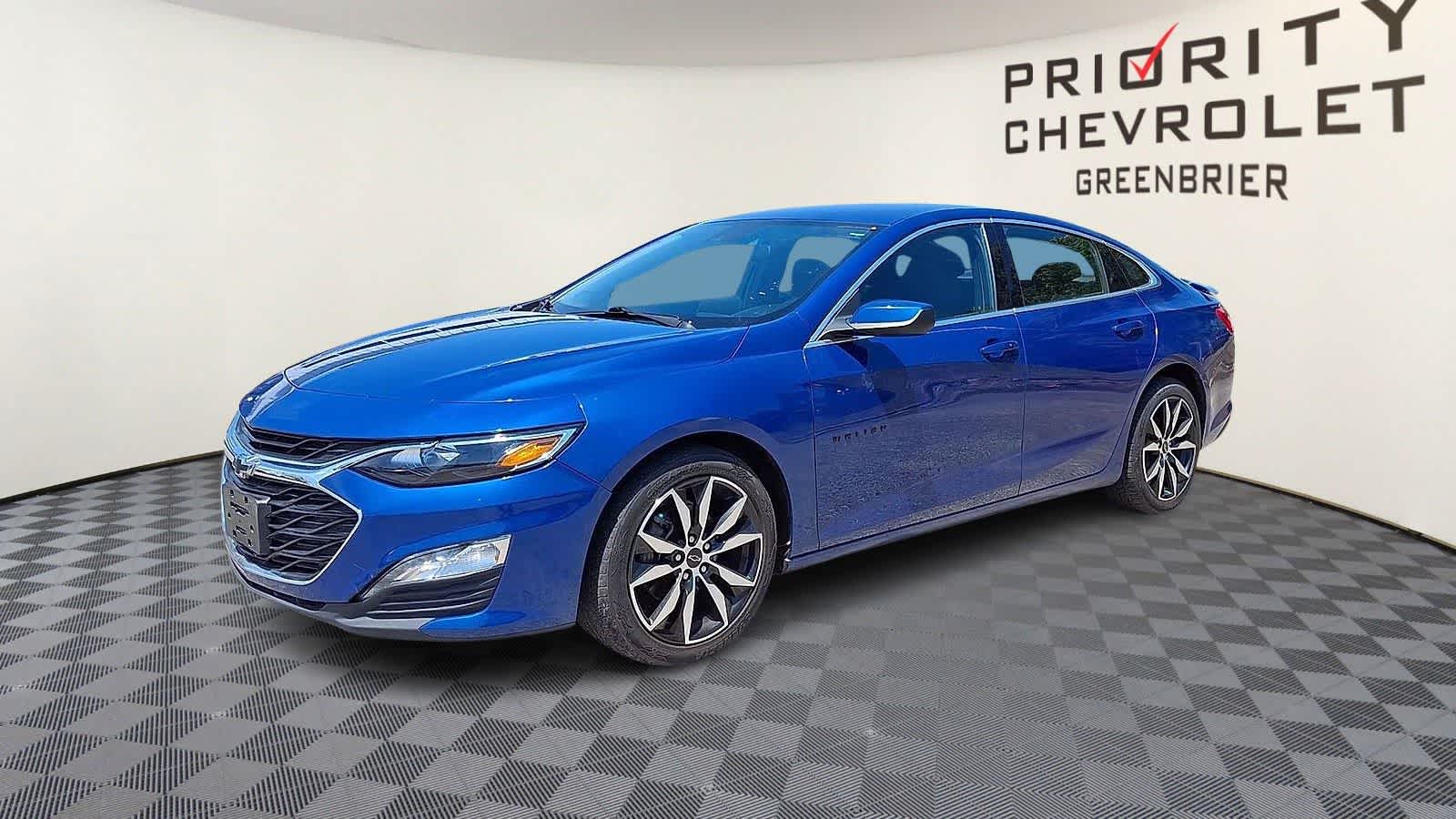 Thumbnail: 2023 Chevrolet Malibu - 4