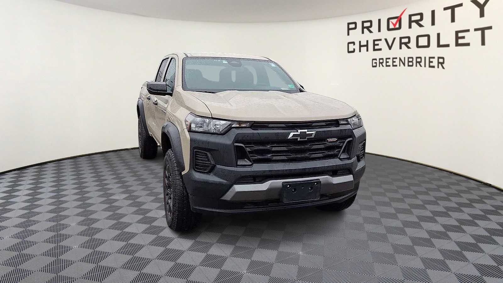Thumbnail: 2024 Chevrolet Colorado - 3