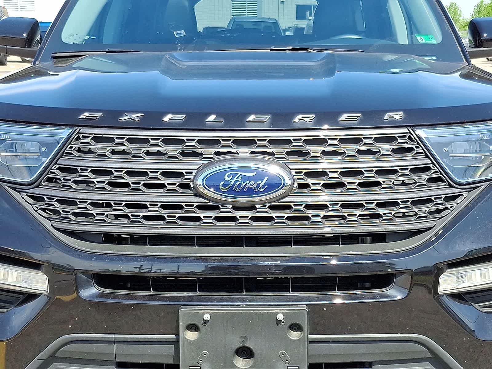 Thumbnail: 2022 Ford Explorer - 36