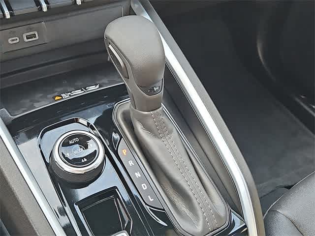 Thumbnail: 2026 Chevrolet Colorado - 12