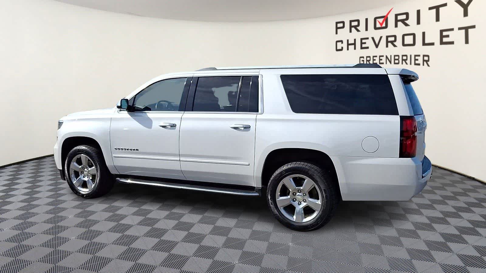 Thumbnail: 2018 Chevrolet Suburban - 6