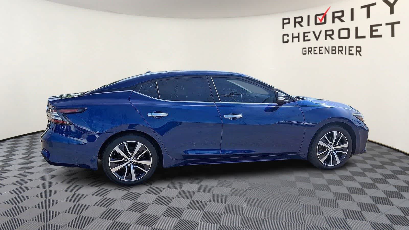 Thumbnail: 2019 Nissan Maxima - 9