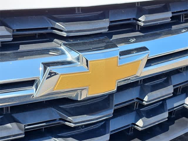 Thumbnail: 2022 Chevrolet Colorado - 8