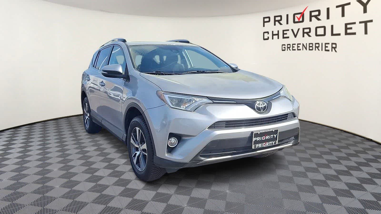 Thumbnail: 2017 Toyota RAV4 - 2