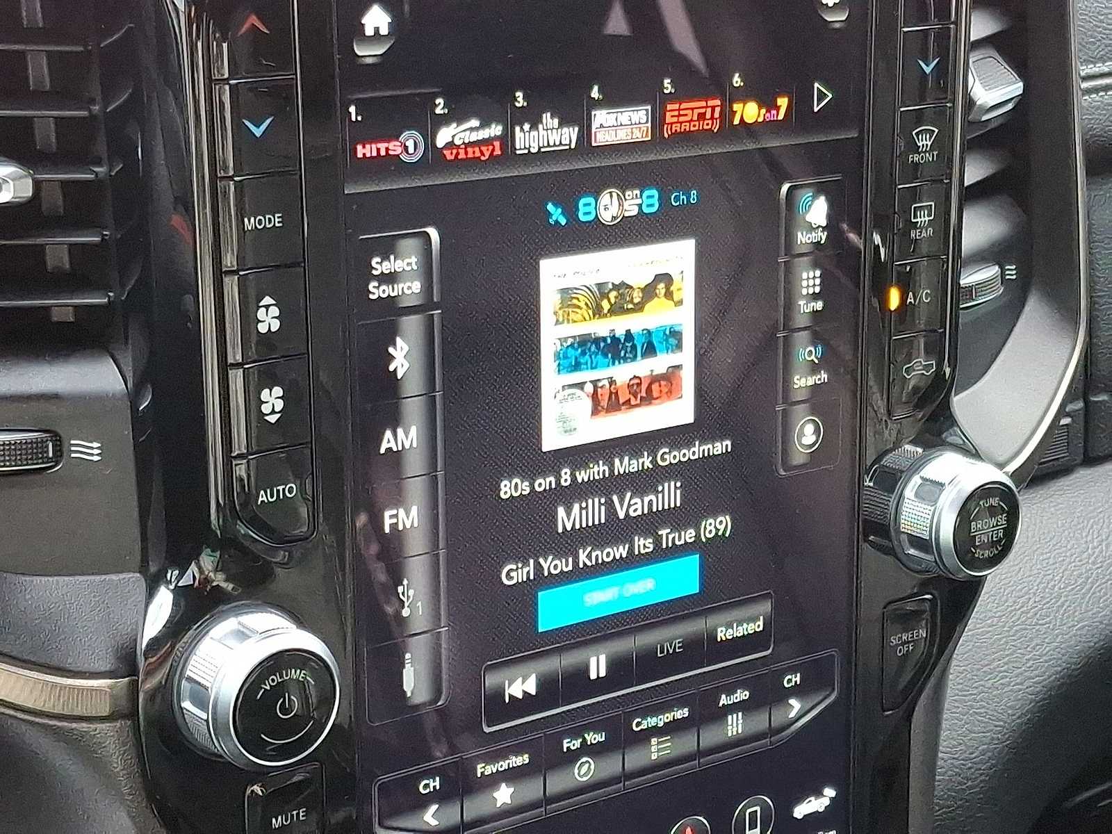 Thumbnail: 2020 RAM 1500 - 19