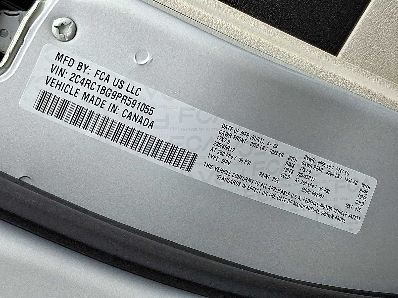 Thumbnail: 2023 Chrysler Pacifica - 30