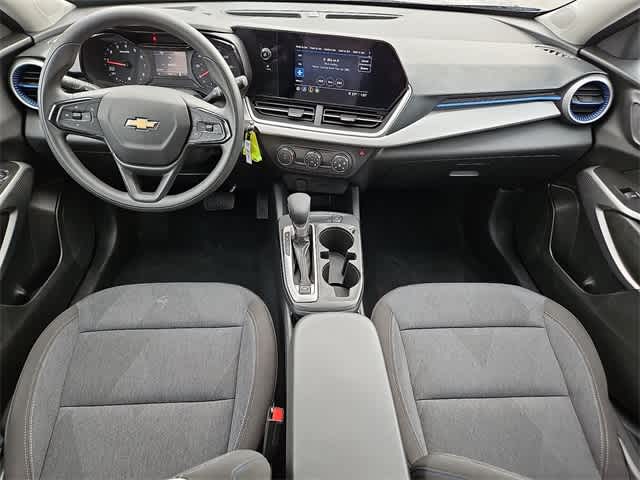 Thumbnail: 2024 Chevrolet Trax - 11