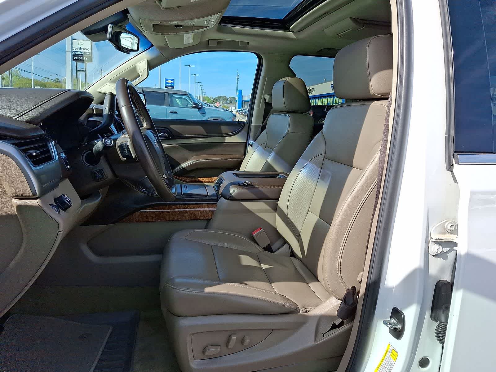 Thumbnail: 2018 Chevrolet Suburban - 26