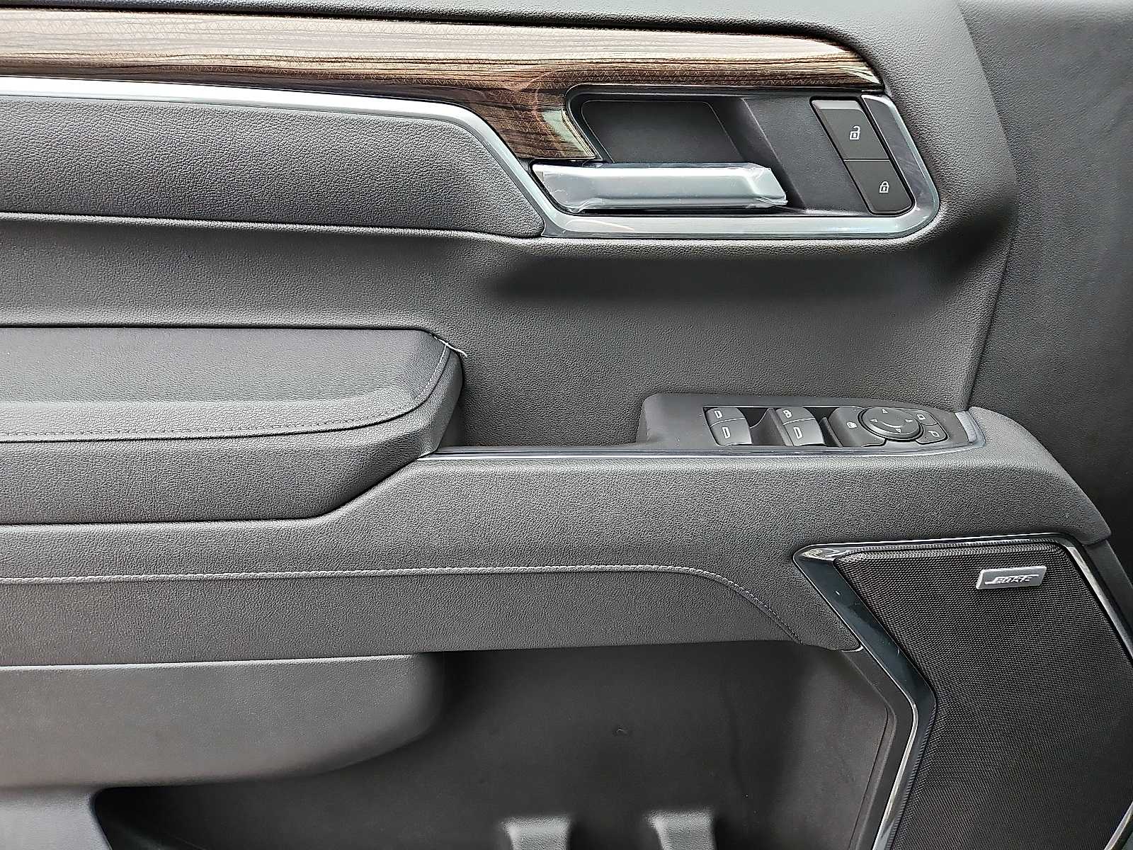 Thumbnail: 2025 Chevrolet Silverado 1500 - 9