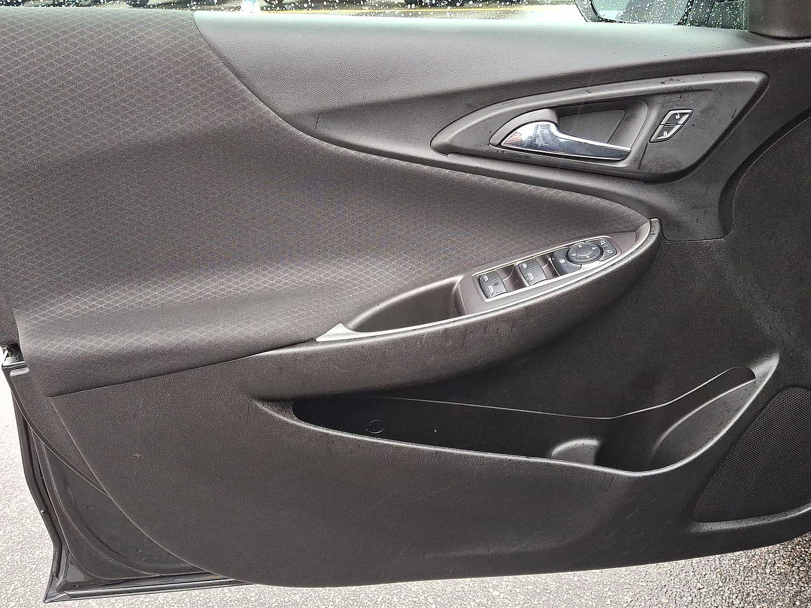 Thumbnail: 2023 Chevrolet Malibu - 27