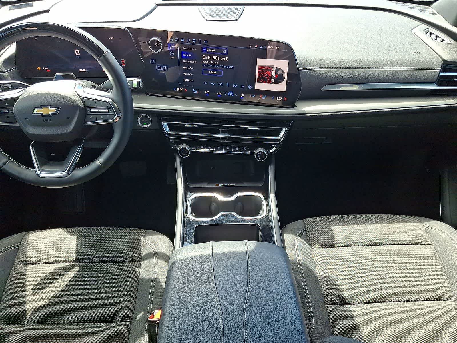 Thumbnail: 2025 Chevrolet Traverse - 26