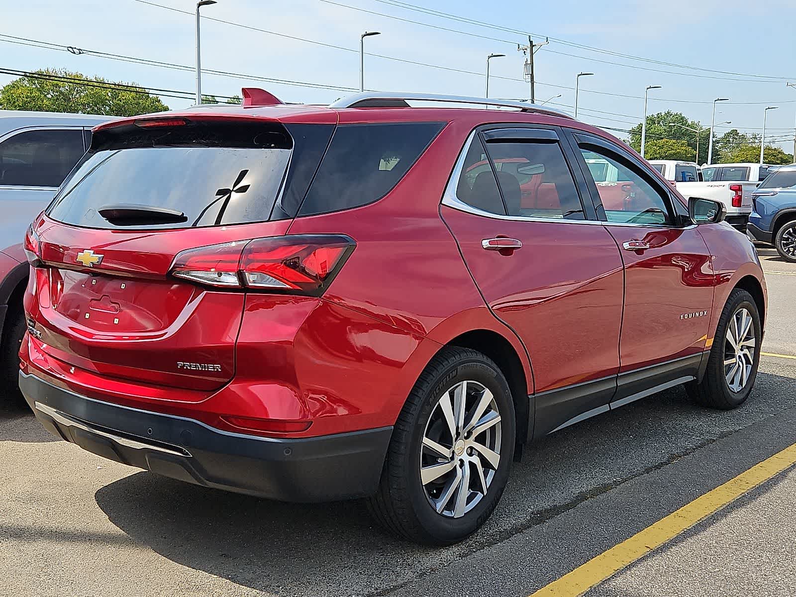 Thumbnail: 2023 Chevrolet Equinox - 3