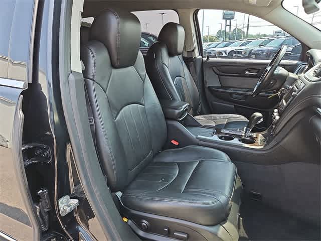 2015 Chevrolet Traverse LTZ 33