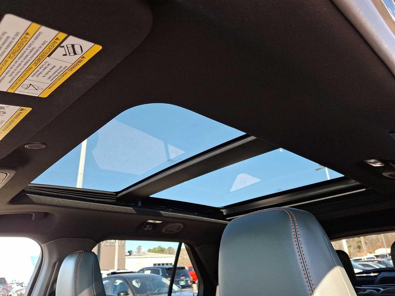 Thumbnail: 2022 Ford Explorer - 25