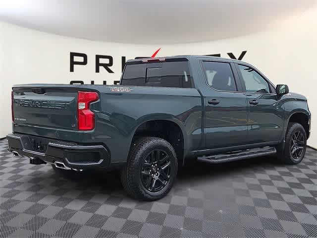 2025 Chevrolet Silverado 1500  4
