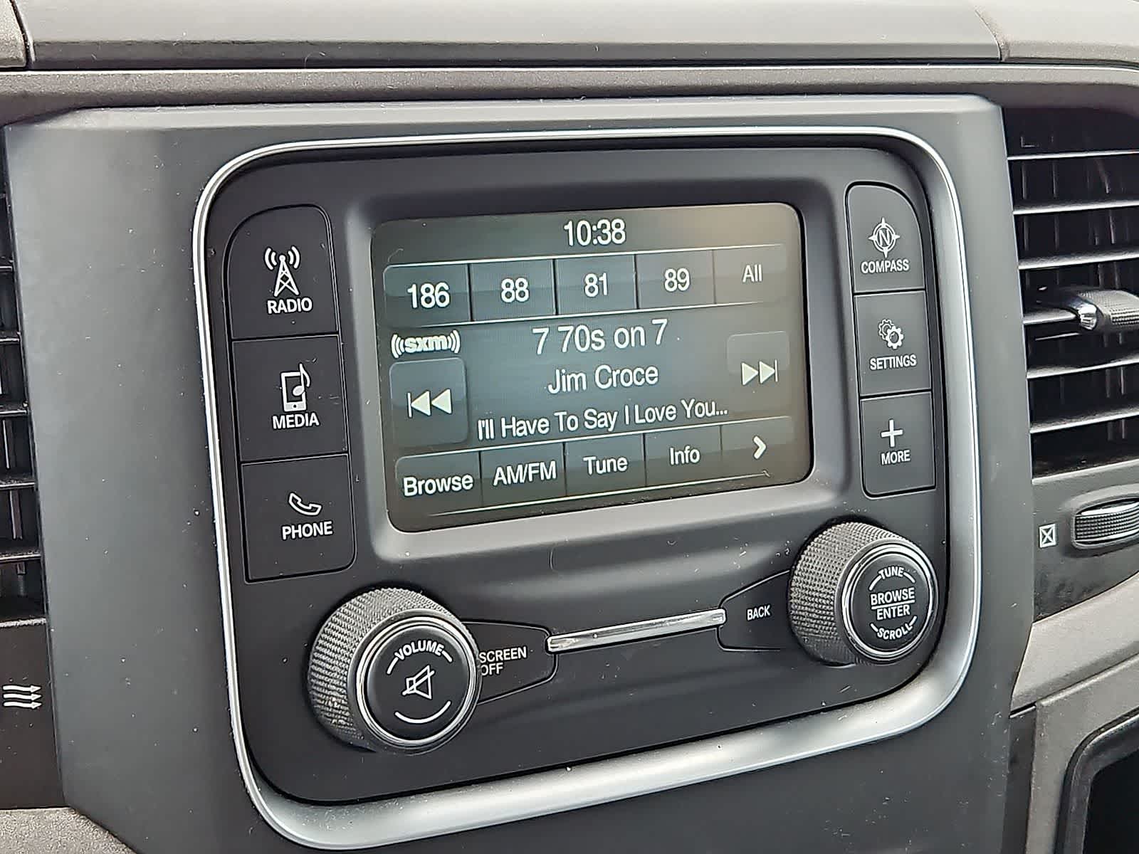 Thumbnail: 2019 RAM 1500 Classic - 19