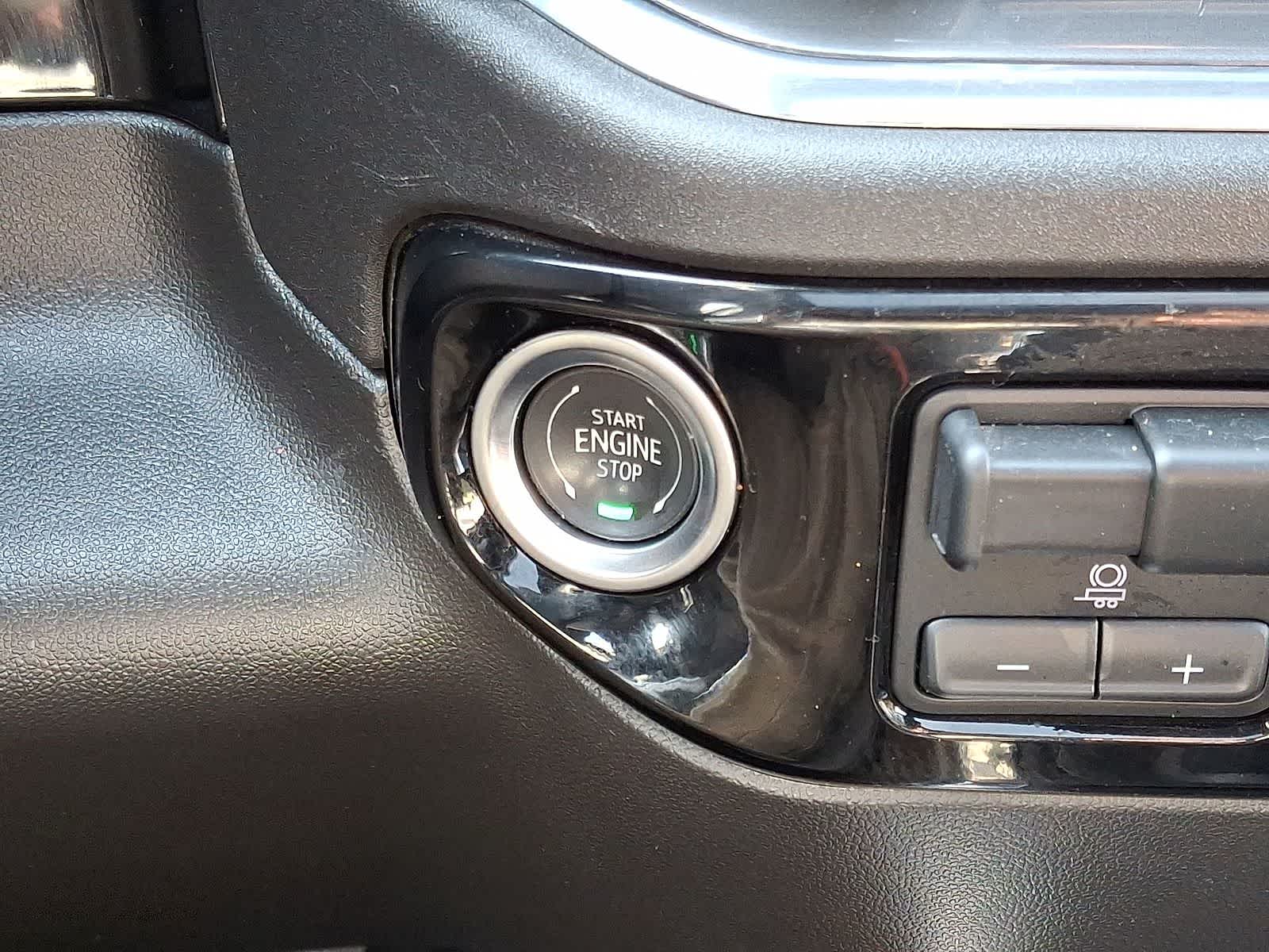 Thumbnail: 2025 Chevrolet Silverado 1500 - 23