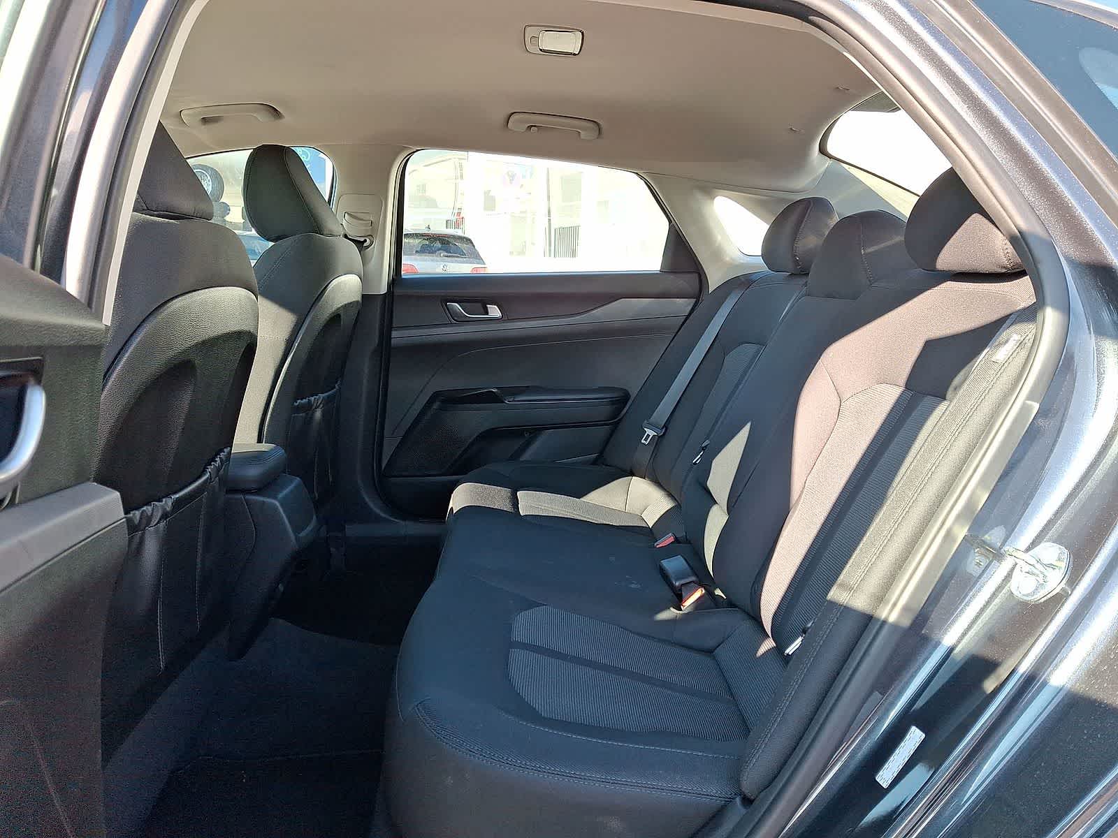 Thumbnail: 2023 Kia K5 - 28