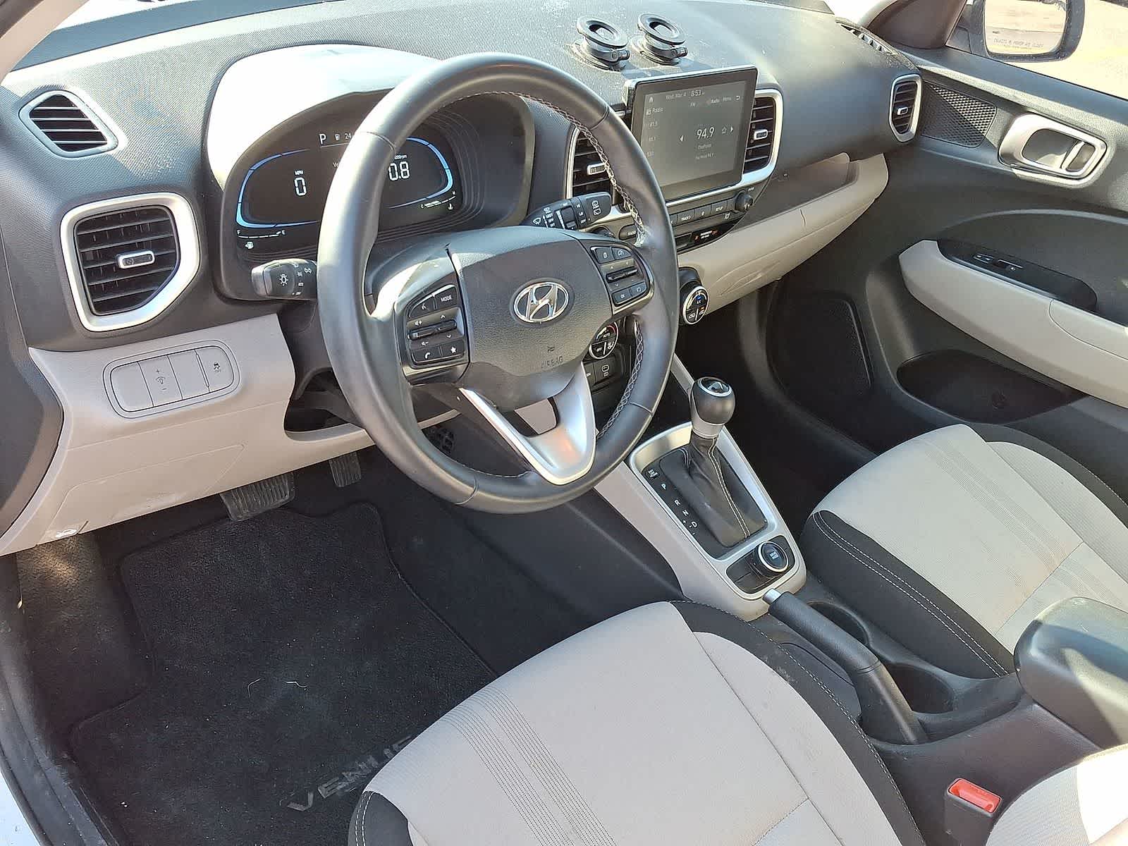 Thumbnail: 2024 Hyundai Venue - 16