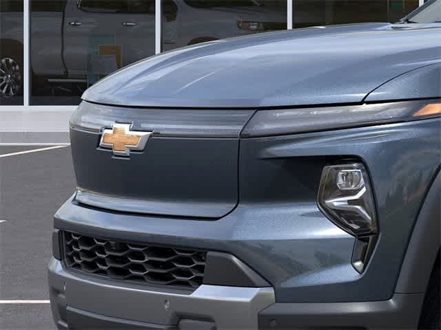 Thumbnail: 2026 Chevrolet Silverado EV - 13