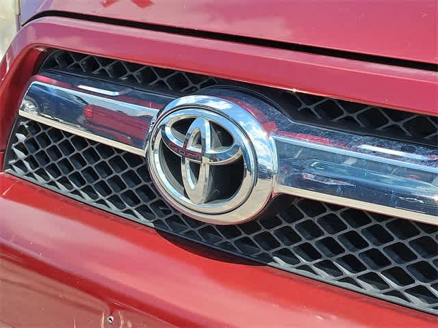Thumbnail: 2010 Toyota 4Runner - 33