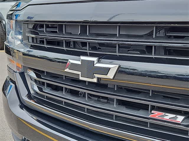 2017 Chevrolet Silverado 1500 LT 34