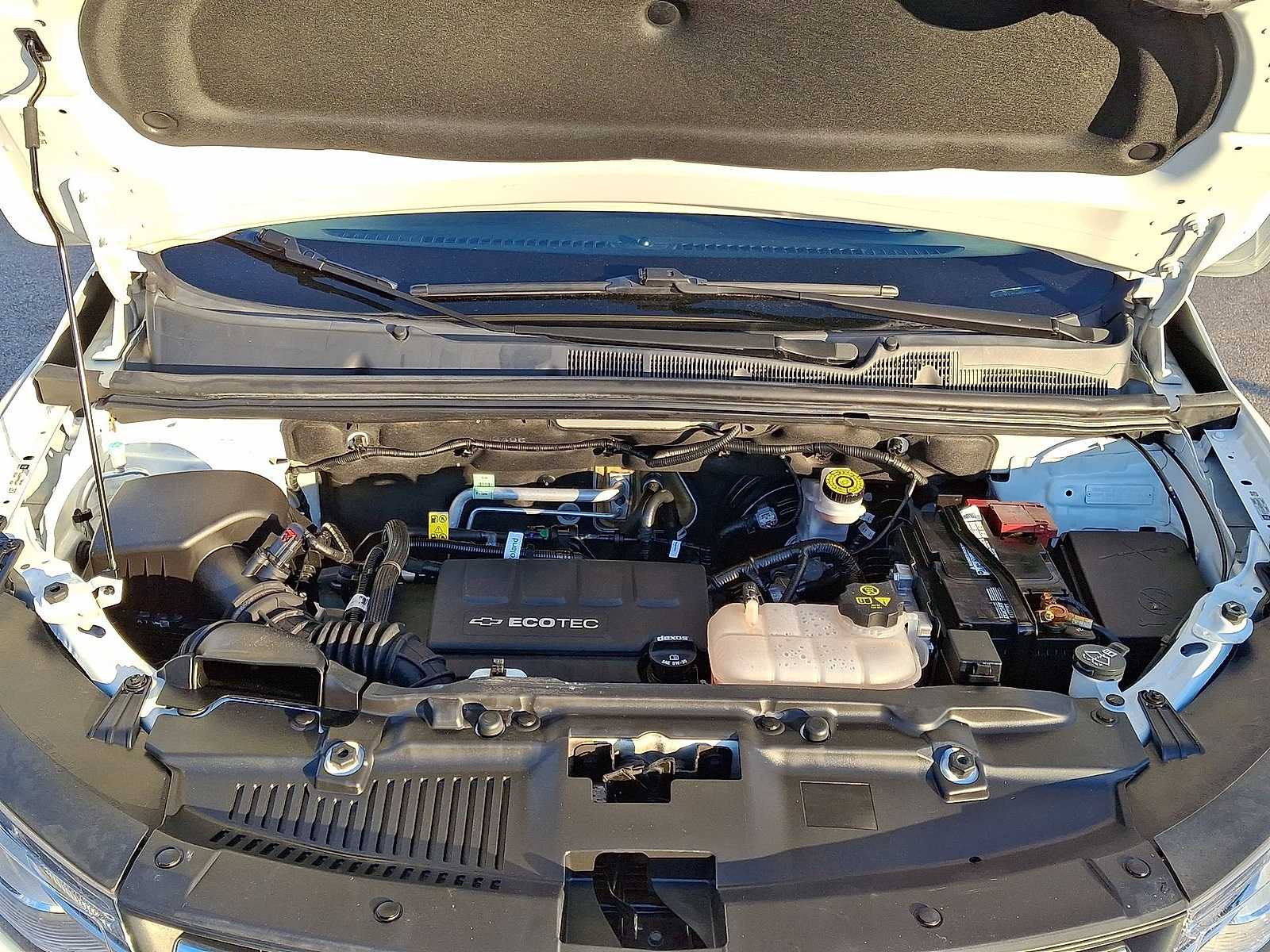 Thumbnail: 2019 Chevrolet Trax - 33