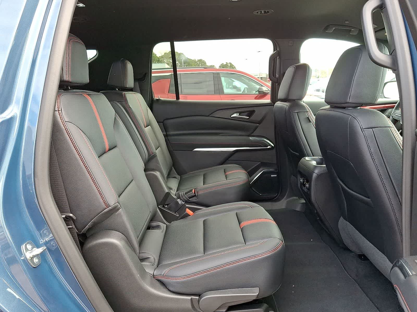 Thumbnail: 2026 Chevrolet Traverse - 33