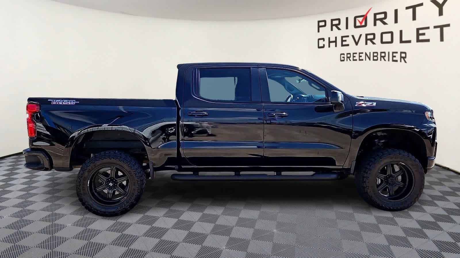 Thumbnail: 2020 Chevrolet Silverado 1500 - 9