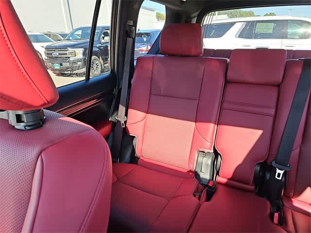 Thumbnail: 2022 Lexus GX - 10