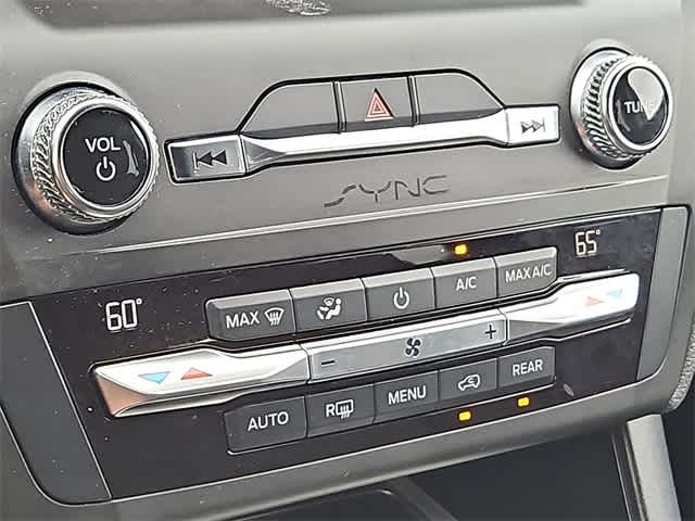 Thumbnail: 2020 Ford Explorer - 23