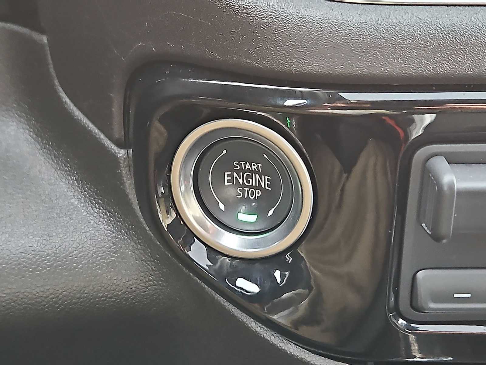 Thumbnail: 2025 Chevrolet Silverado 3500 - 23