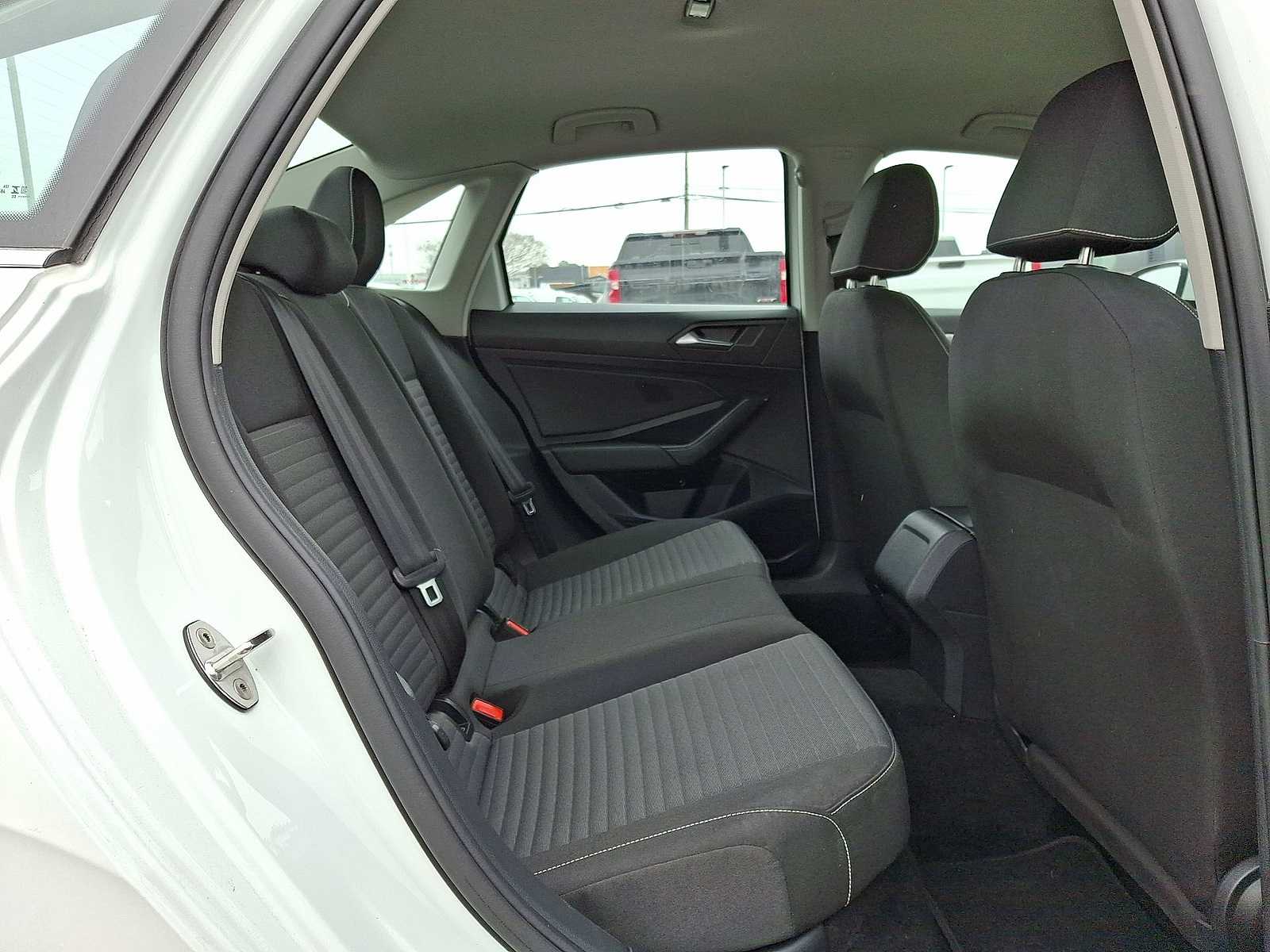 Thumbnail: 2024 Volkswagen Jetta - 29