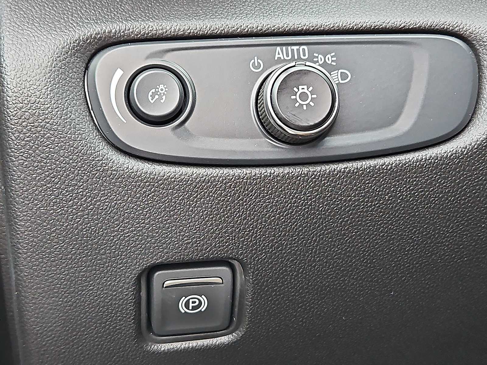 Thumbnail: 2025 Chevrolet Blazer - 14