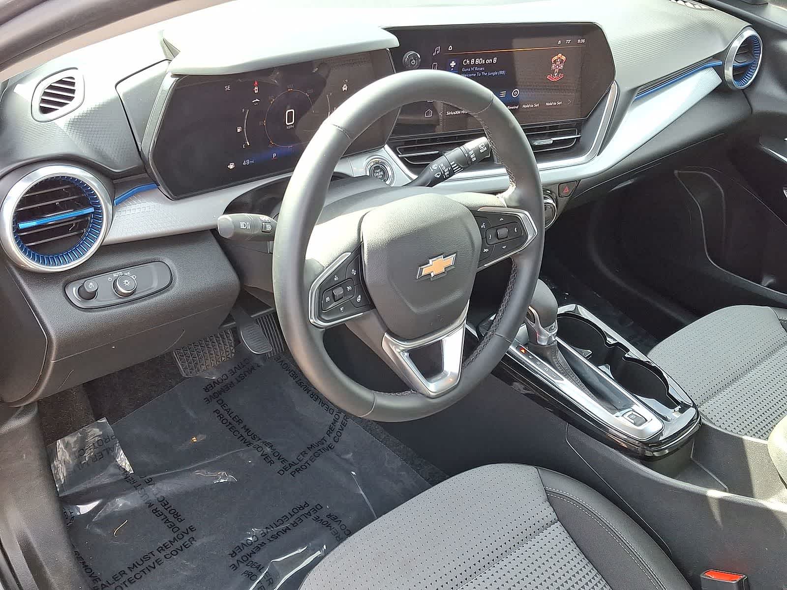 Thumbnail: 2024 Chevrolet Trax - 16