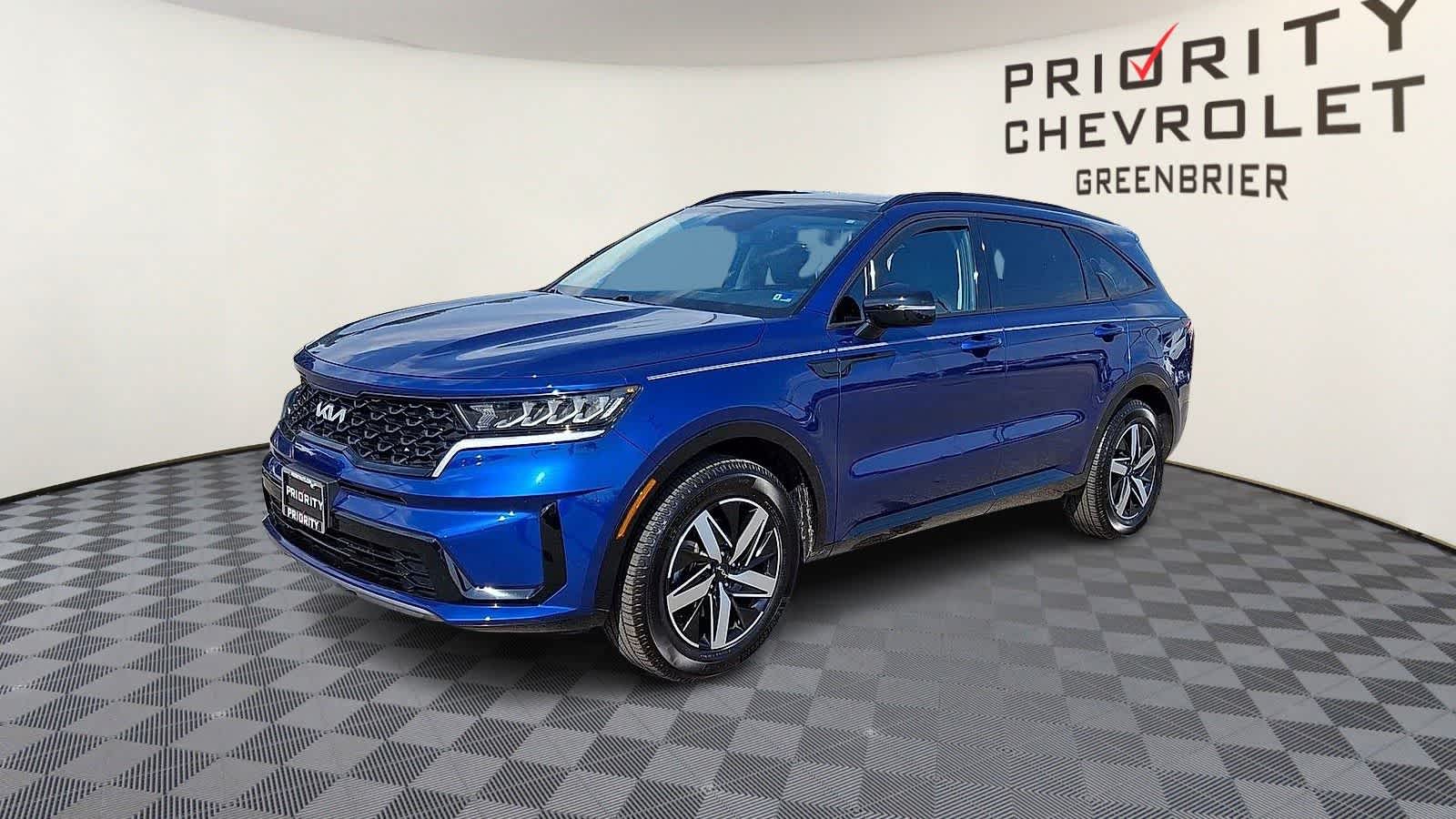 Thumbnail: 2023 Kia Sorento - 4