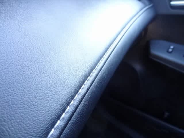 Thumbnail: 2017 Toyota RAV4 - 31