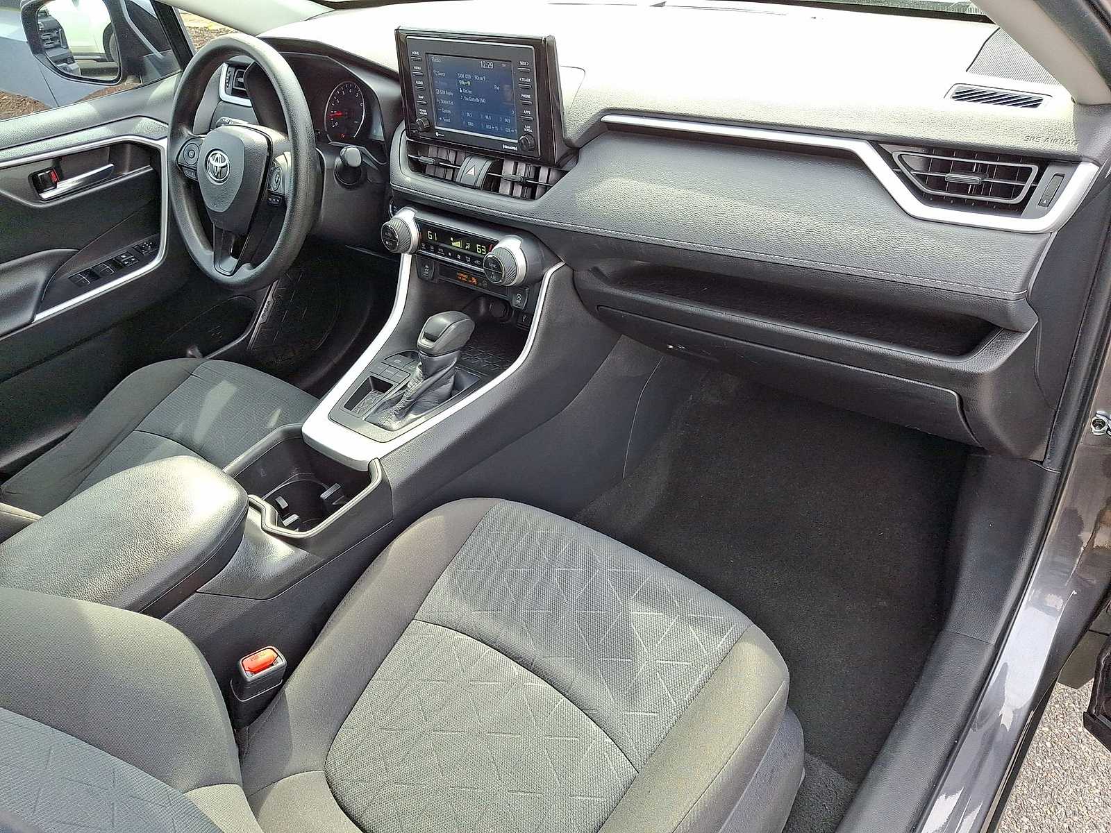 Thumbnail: 2022 Toyota RAV4 - 33