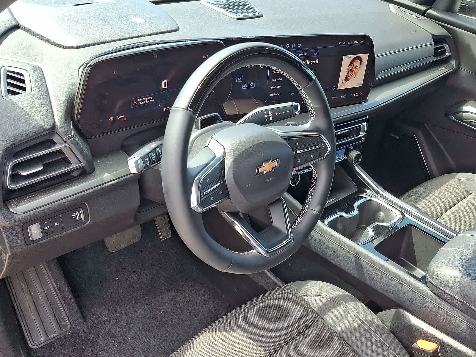 Thumbnail: 2025 Chevrolet Traverse - 16