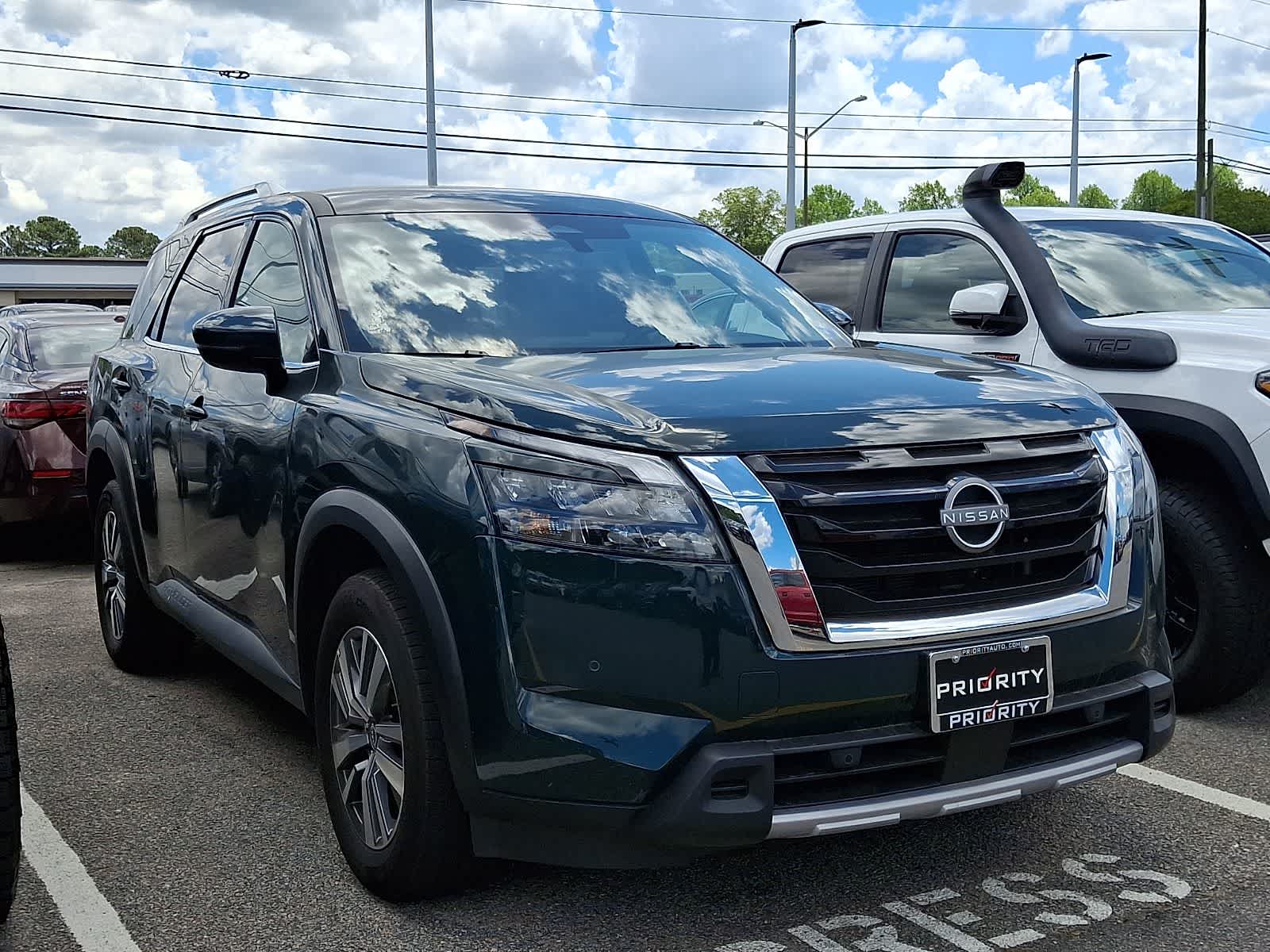 Thumbnail: 2025 Nissan Pathfinder - 2