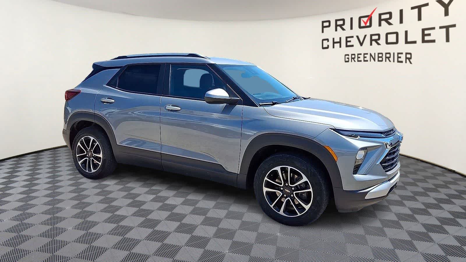 Thumbnail: 2024 Chevrolet TrailBlazer - 2