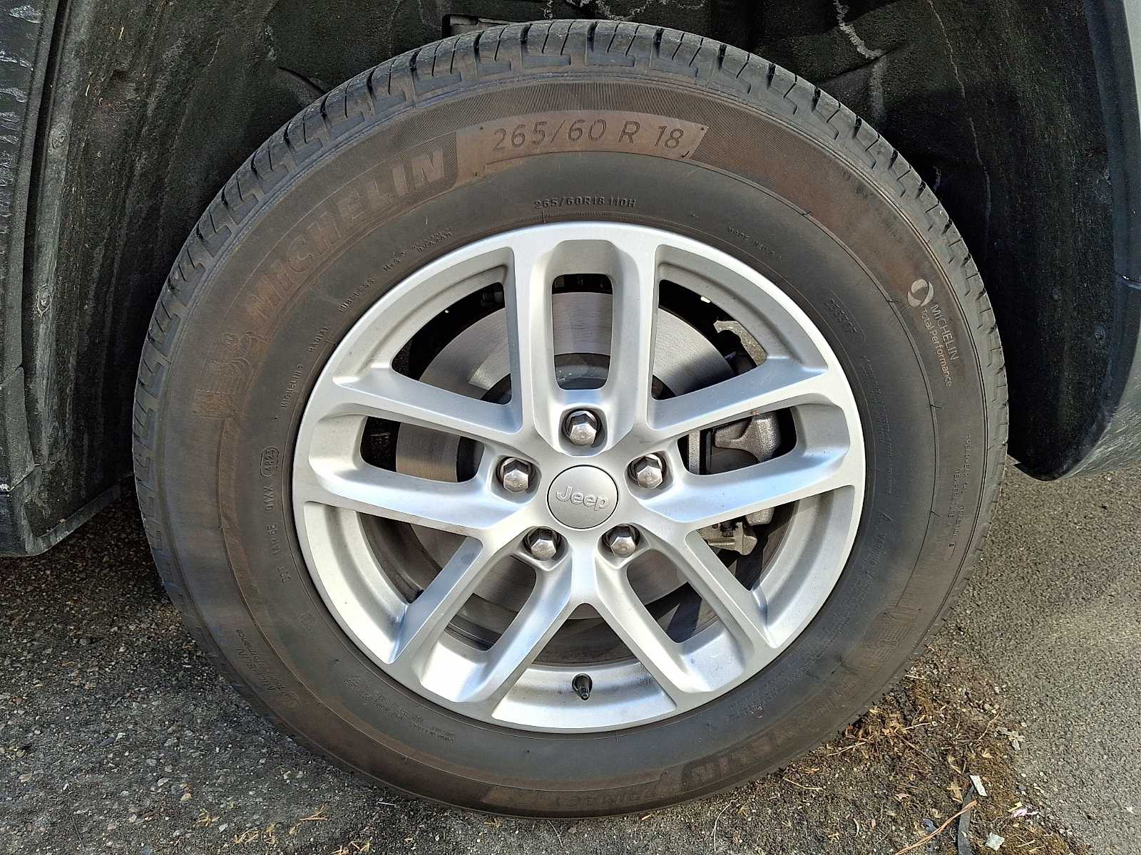 Thumbnail: 2024 Jeep Grand Cherokee L - 6