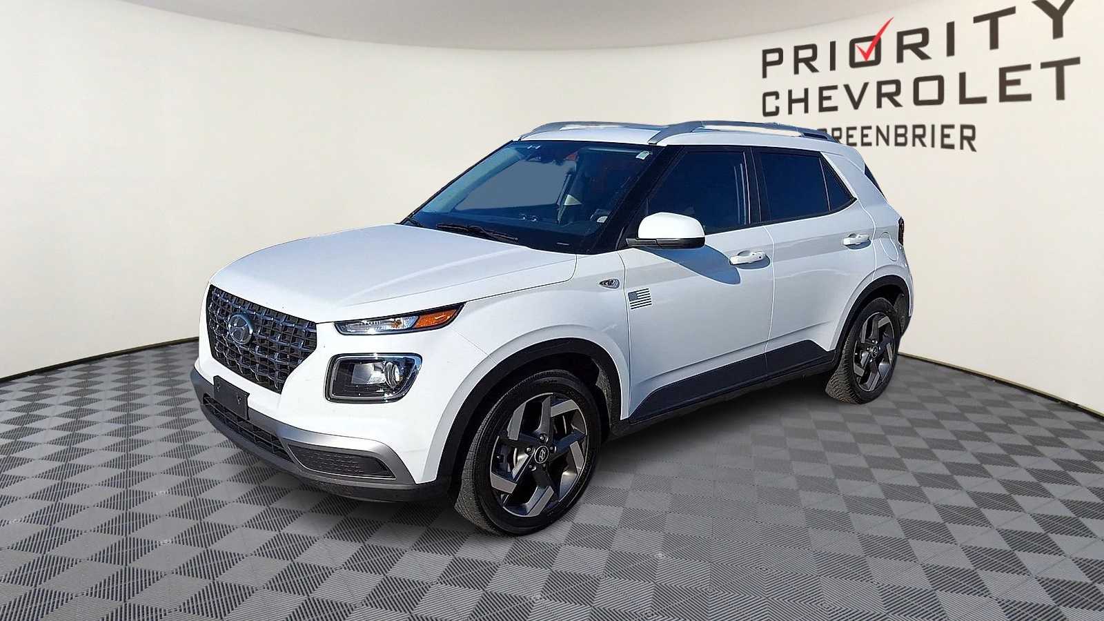 Thumbnail: 2024 Hyundai Venue - 4