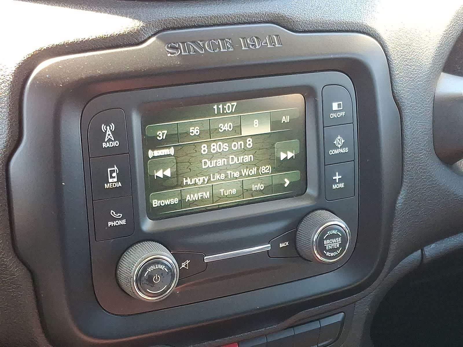 Thumbnail: 2015 Jeep Renegade - 19