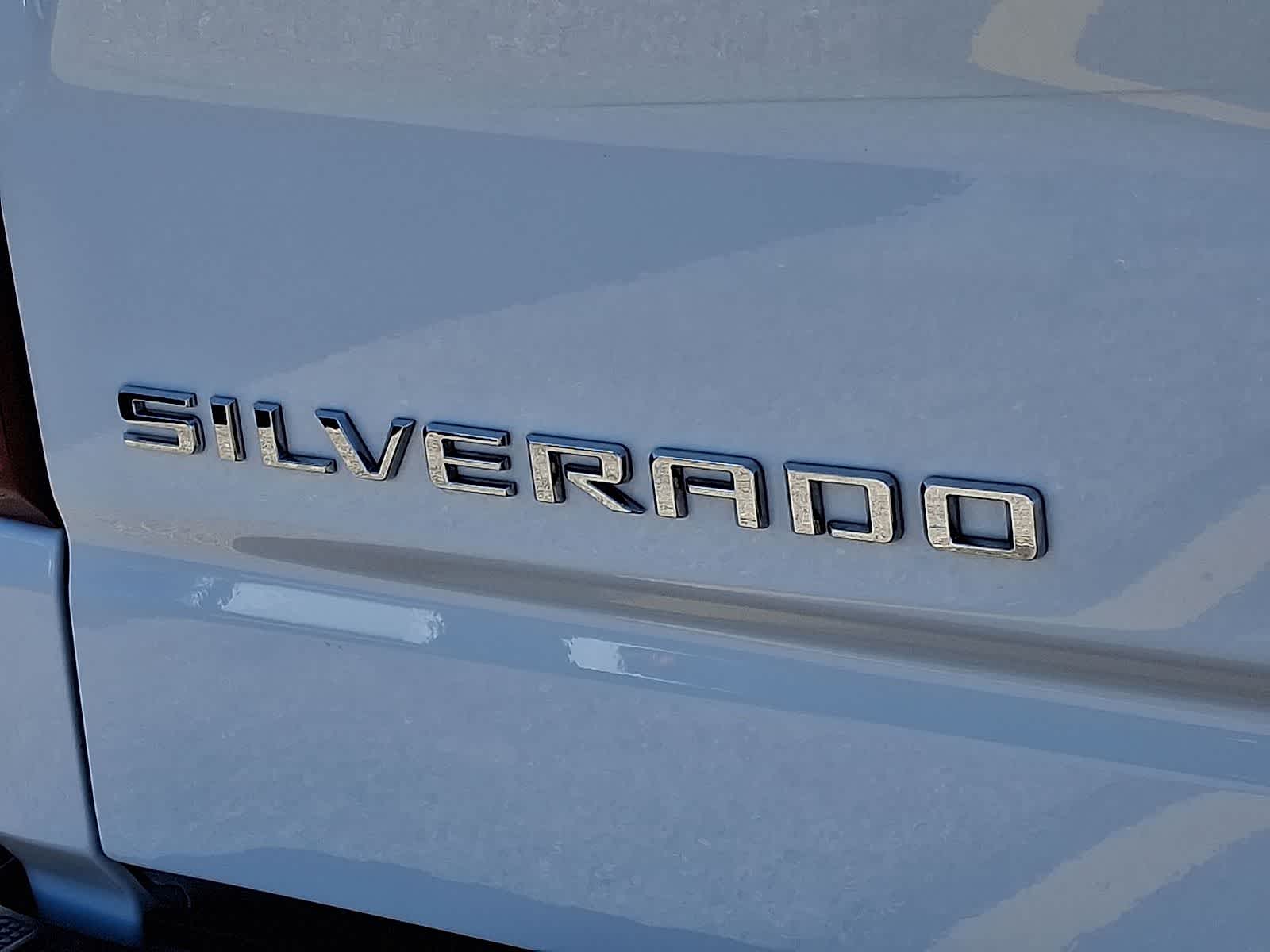 Thumbnail: 2023 Chevrolet Silverado 1500 - 36