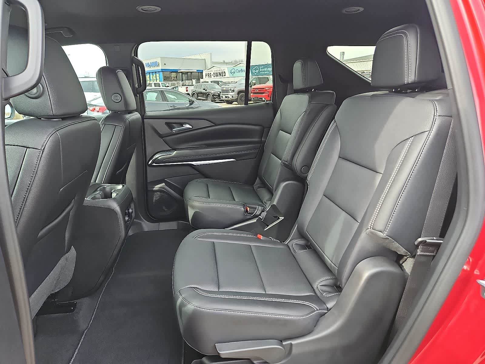 Thumbnail: 2026 Chevrolet Traverse - 8