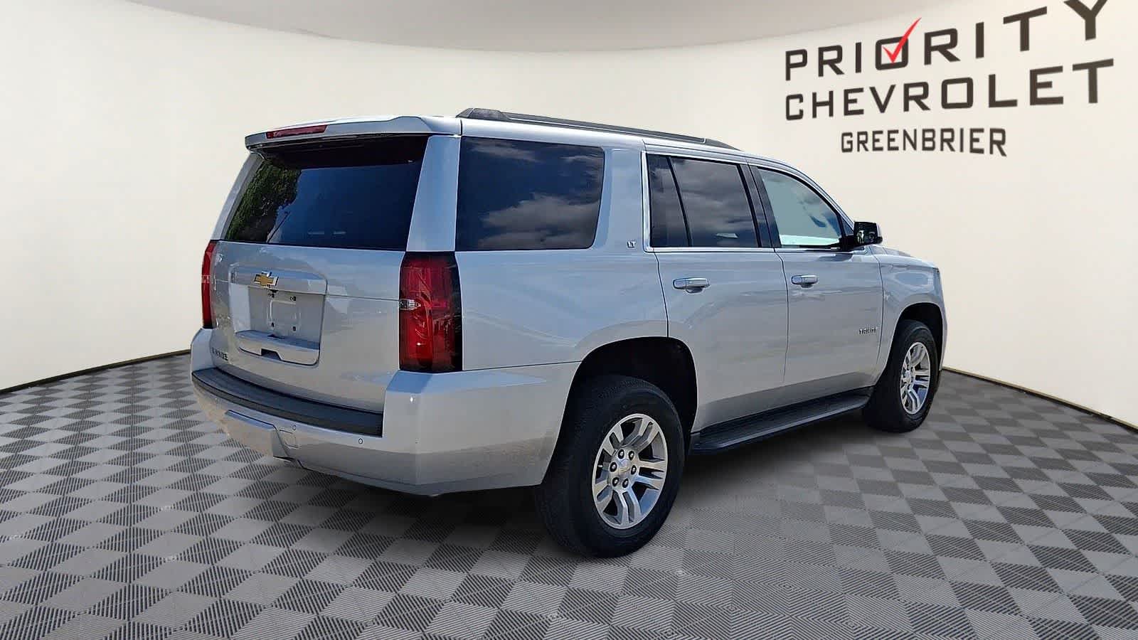 Thumbnail: 2016 Chevrolet Tahoe - 8